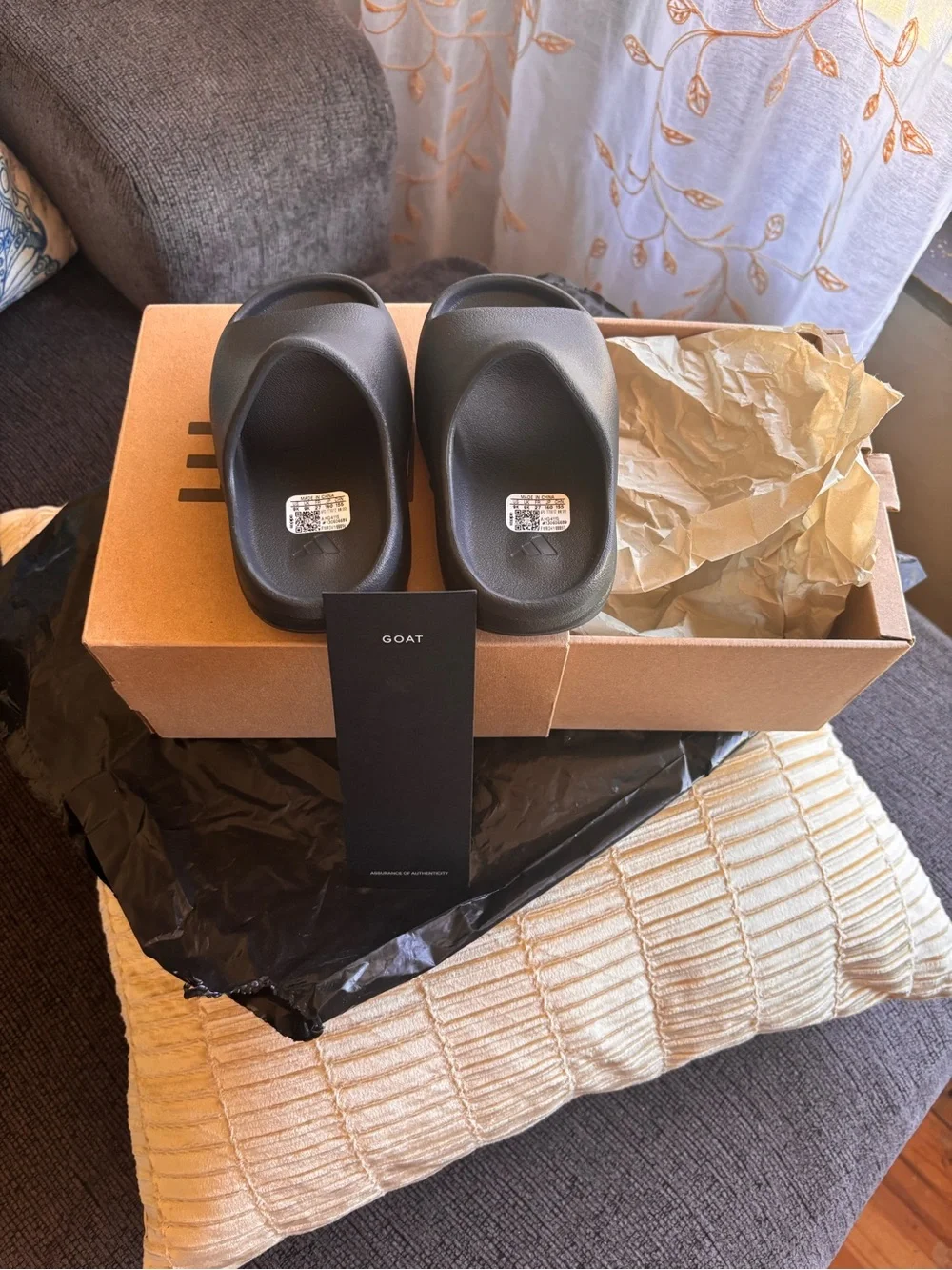 Yeezy size 9y